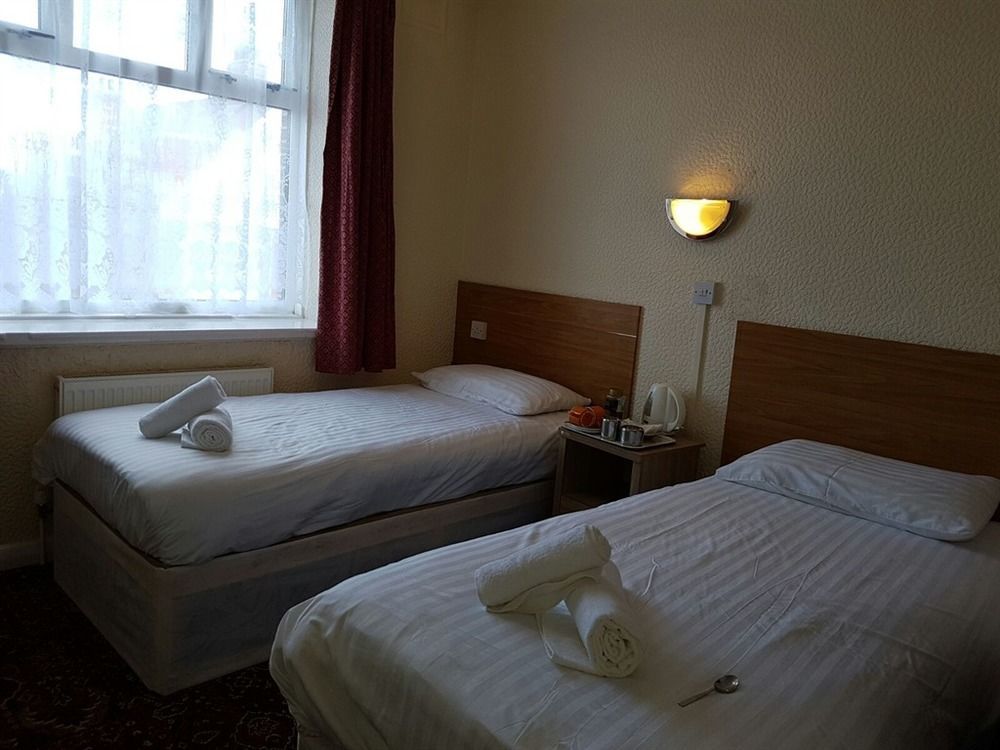 Aa Central Hotel Блекпул Екстериор снимка